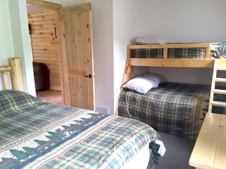 1 Bedroom Cabin Johnson Lake Cottages